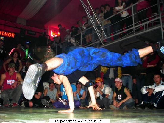 Bobby Membrul Trupei Connection ! - Acum cateva poze de la battle party 2006 vaslui.:D - Trupa Connection!