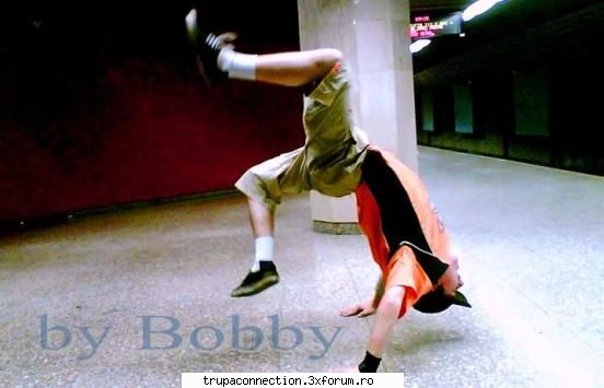 Bobby Membrul Trupei Connection ! - tot bobby in actiune =D - Trupa Connection!