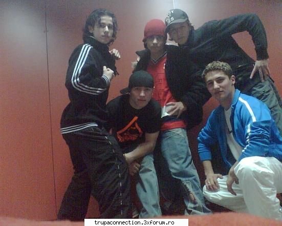 Connection Crew! - To do what sucker ?! to stay with biatch's, when - Trupa Connection!