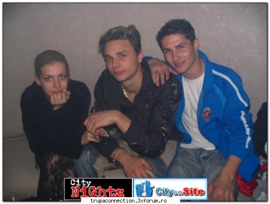 MILL Mebrul Trupei Connection! - Sa mai pun si eu kte o poza ! ! ! - Trupa Connection!